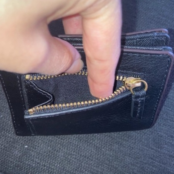 Fossil wallet - Picture 3 of 8